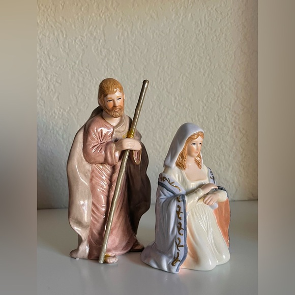 ▪️ Lefton 1992 Porcelain Nativity Scene – 10-Piece Vintage Christmas Set - Picture 5 of 16